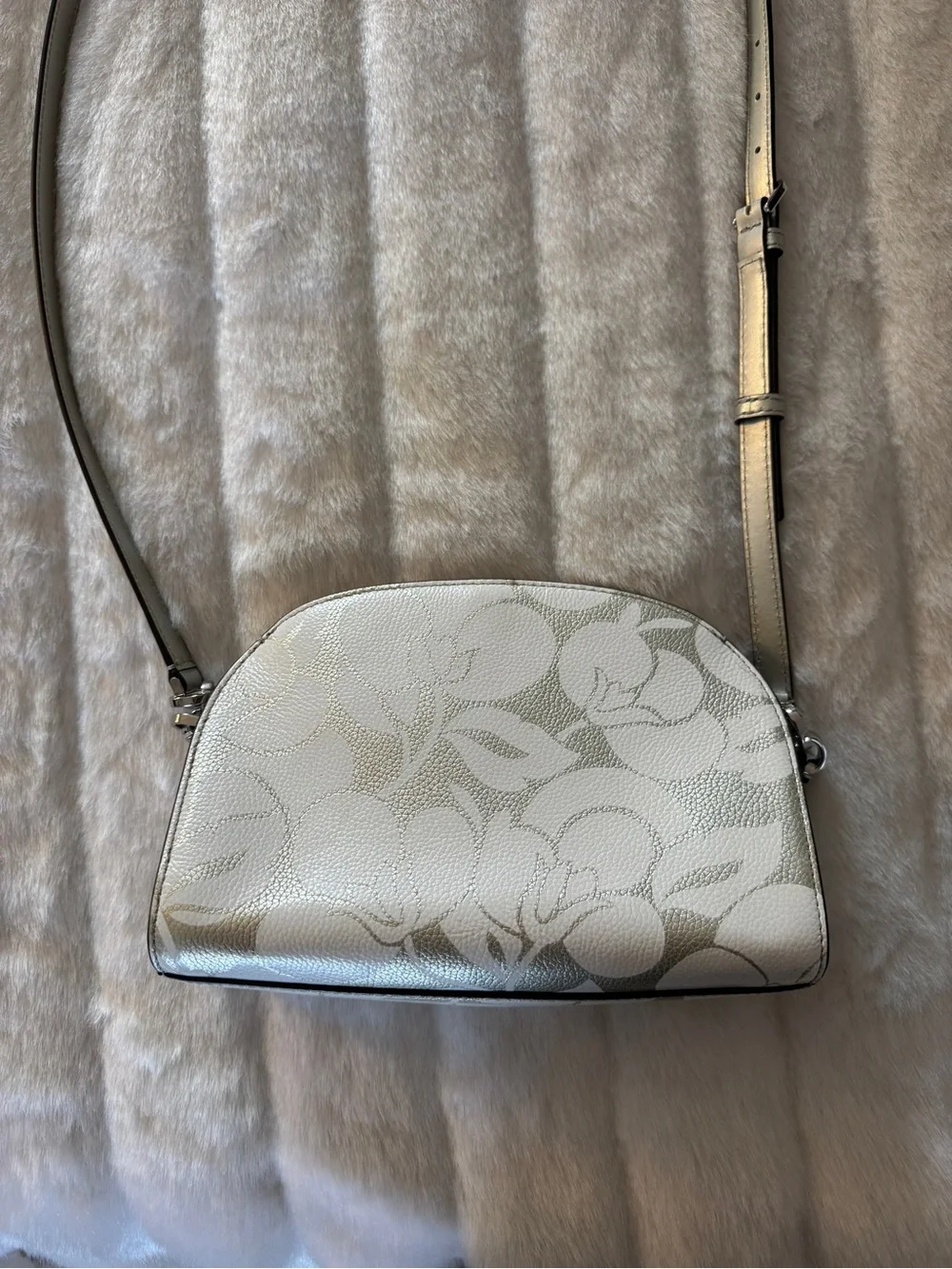 Kate Spade New York Larchmont Avenue Breezy Floral Tori Crossbody